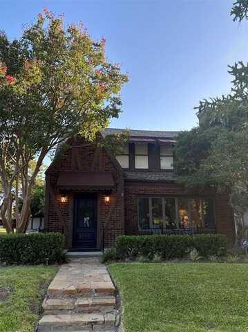 3700 Bellaire Drive N, Fort Worth, TX 76109