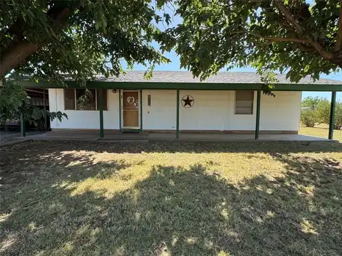 335 S Monroe Avenue, Aspermont, TX 79502