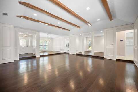 1109 Auburn Drive, Arlington, TX 76012