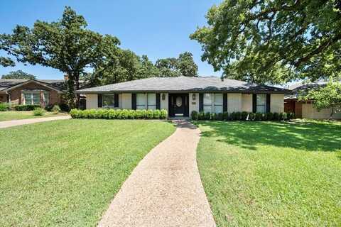 1109 Auburn Drive, Arlington, TX 76012
