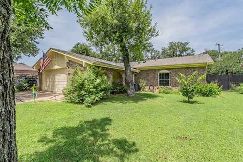 1100 Spanish Trail Drive, Granbury, TX 76048