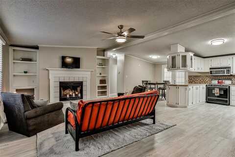 3809 Lands End Court, Granbury, TX 76048