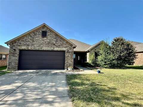 313 Valley Drive, Aubrey, TX 76227