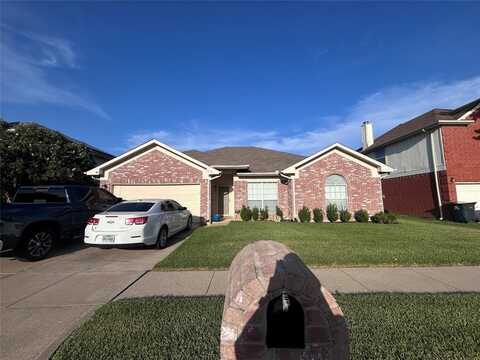 6721 Smallwood Drive, Arlington, TX 76001