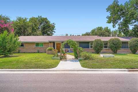 4100 Plantation Drive, Benbrook, TX 76116