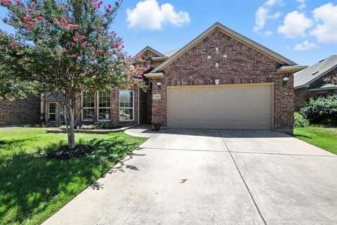 5729 Diamond Valley Drive, Fort Worth, TX 76179