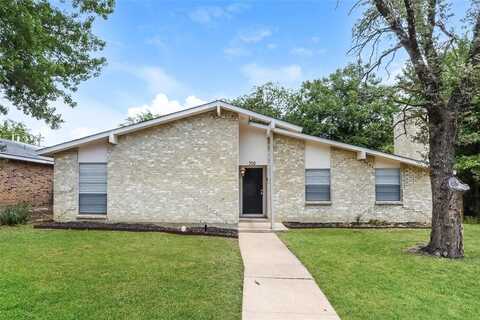 710 Bluebonnet Drive, Grand Prairie, TX 75052