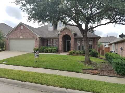 4736 Eagle Trace Drive, Fort Worth, TX 76244