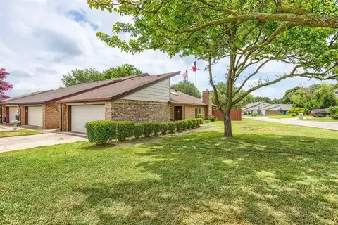 6610 Ports O Call Drive, Rowlett, TX 75088