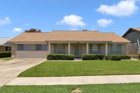2103 Bordeaux Drive, Carrollton, TX 75007