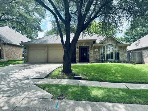 2805 Glen Hollow Drive, McKinney, TX 75072