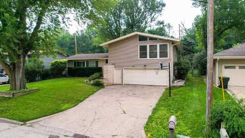 4608 Chatham Lane, Sioux City, IA 51104