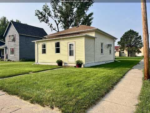 212 W Pleasant Street, Elk Point, SD 57025