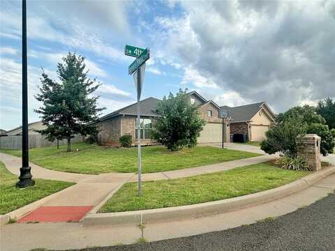 13300 SW 4th Terrace, Yukon, OK 73099