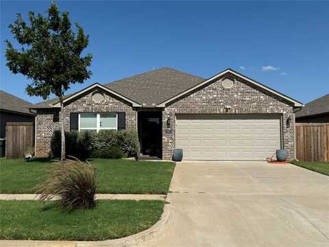 3023 Westbrook Street, Chickasha, OK 73018