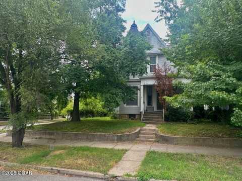 1903 S Sergeant Avenue, Joplin, MO 64804