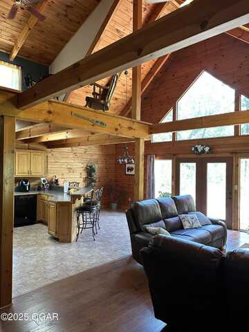 13062 Hickory Drive, Neosho, MO 64850