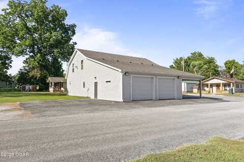 undefined, Seneca, MO 64858