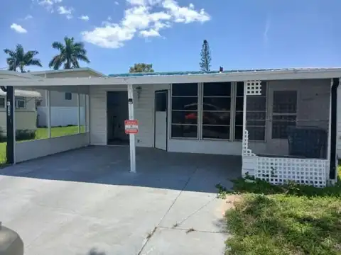 6515 15th Street East, Sarasota, FL 34243