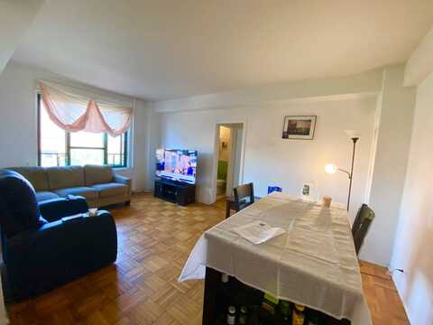 34 Metroplitan Oval, Bronx, NY 10462