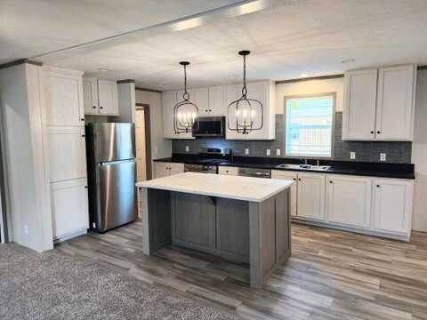 5810 US Highway 20 East, Wakeman, OH 44889