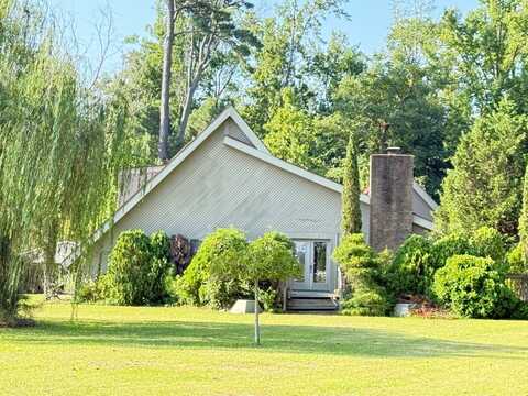9350 Rivershore Dr, Suffolk, VA 23433