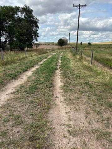 19751 Road 52, Lewellen, NE 69147