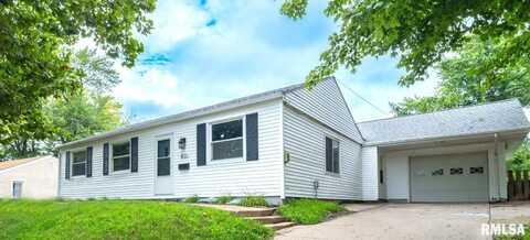 611 SANGAMON Road, Marquette Heights, IL 61554