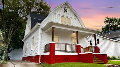 805 W ARMSTRONG Avenue, Peoria, IL 61606
