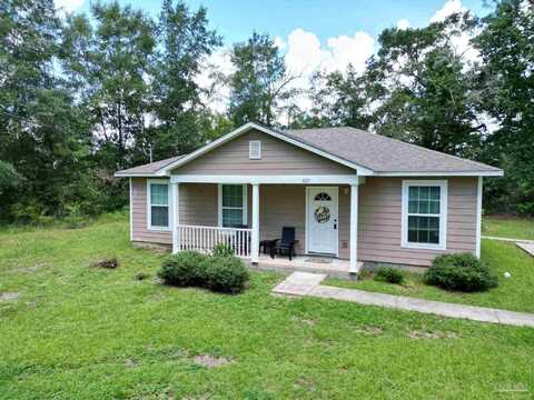 820 Fannie Rd, Century, FL 32535
