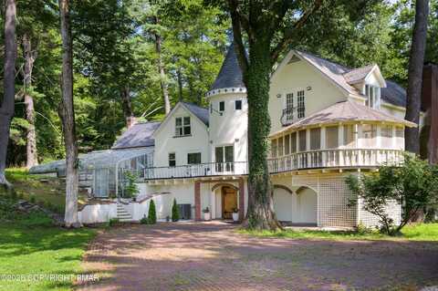 720 Stokes Mill Road, East Stroudsburg, PA 18301