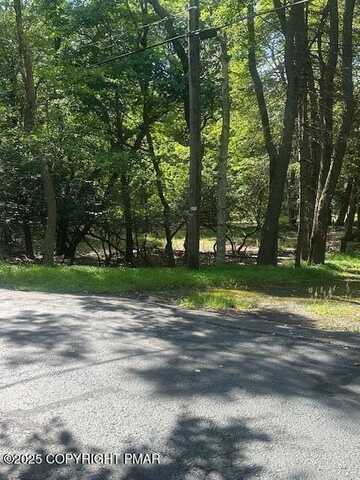 409 Estates Drive, Lake Harmony, PA 18624