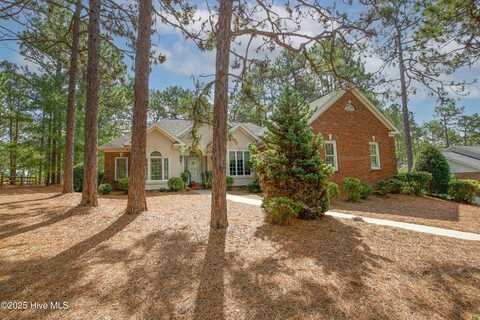 17 Cardinal Drive, Whispering Pines, NC 28327