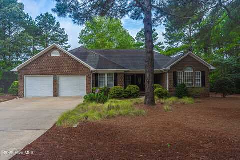 800 Thrush Drive, Vass, NC 28394