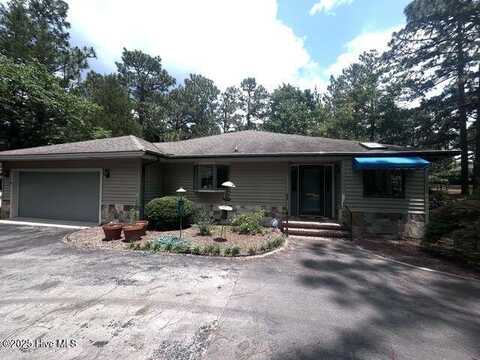 105 Longleaf Road, Southern Pines, NC 28387