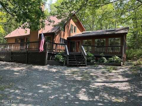 123 Portage Lane, Hawley, PA 18428