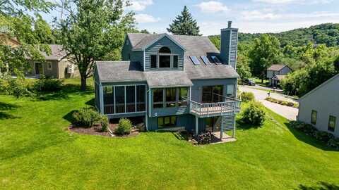 23 Gleneagle, GALENA, IL 61036