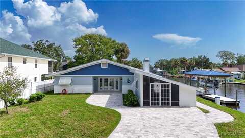 1940 NW 18th Street, Crystal River, FL 34428