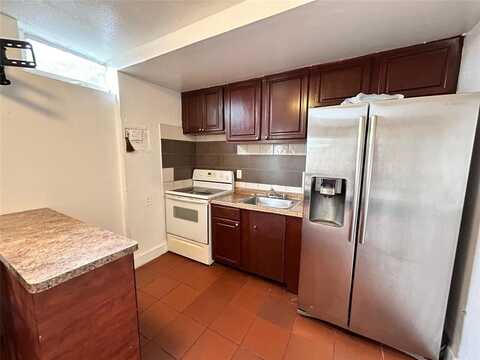 112 Newton Rd, West Park, FL 33023