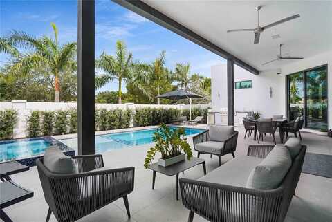 300 NE 21st Ct, Wilton Manors, FL 33305