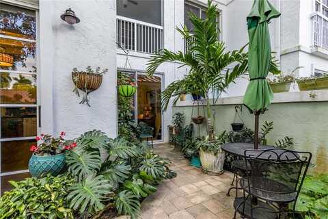 4112 W Palm Aire Dr, Pompano Beach, FL 33069