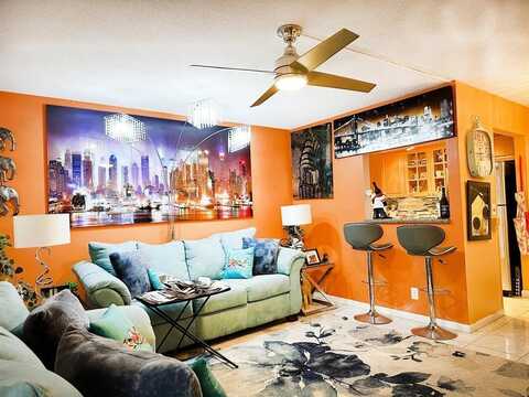 116 Bedford, West Palm Beach, FL 33417