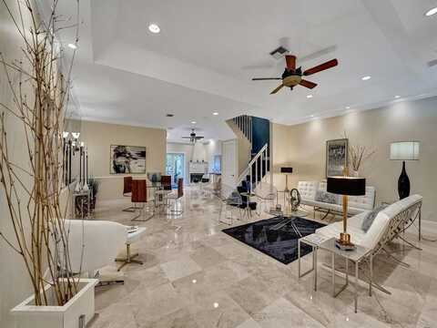 368 NE 7th Ave, Fort Lauderdale, FL 33301