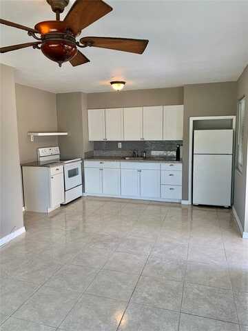 2418 NE 4 street, Pompano Beach, FL 33062