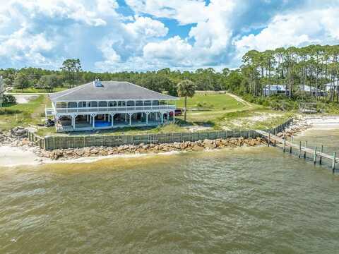 2074 Hwy 98 W, Carrabelle, FL 32322