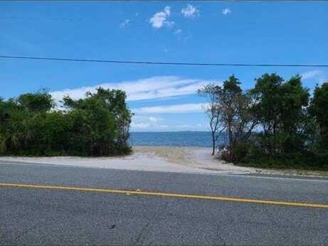 2638 Hwy 98 W, Carrabelle, FL 32322