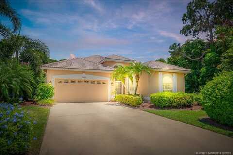 1543 SE Holyrood Lane, Port Saint Lucie, FL 34952