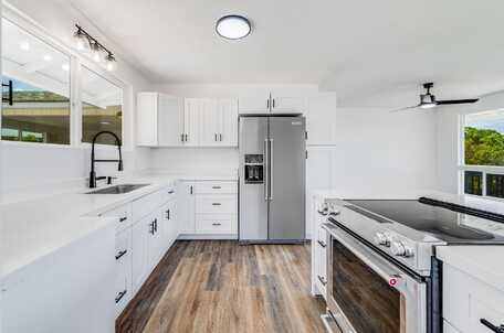 101 Ulana St, Makawao, HI 96768