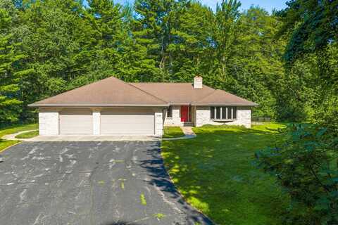 1444 N TIMBER Trail, SUAMICO, WI 54173