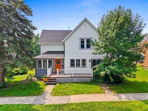 105 W 6TH Street, KAUKAUNA, WI 54130